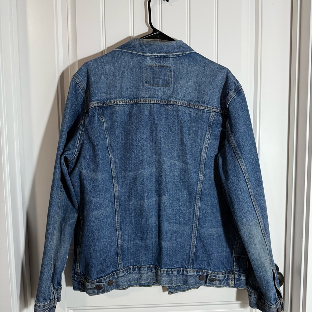 Levi's Classic Blue Denim Jacket - Picture 5 of 5